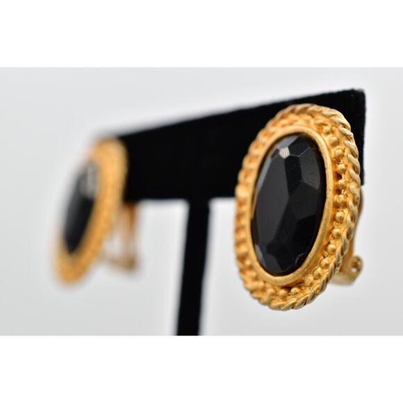 Vintage Crystal Clip On Earrings Black Oval Brushed Gold Matte Retro 1980s BinAI - Picture 2 of 12